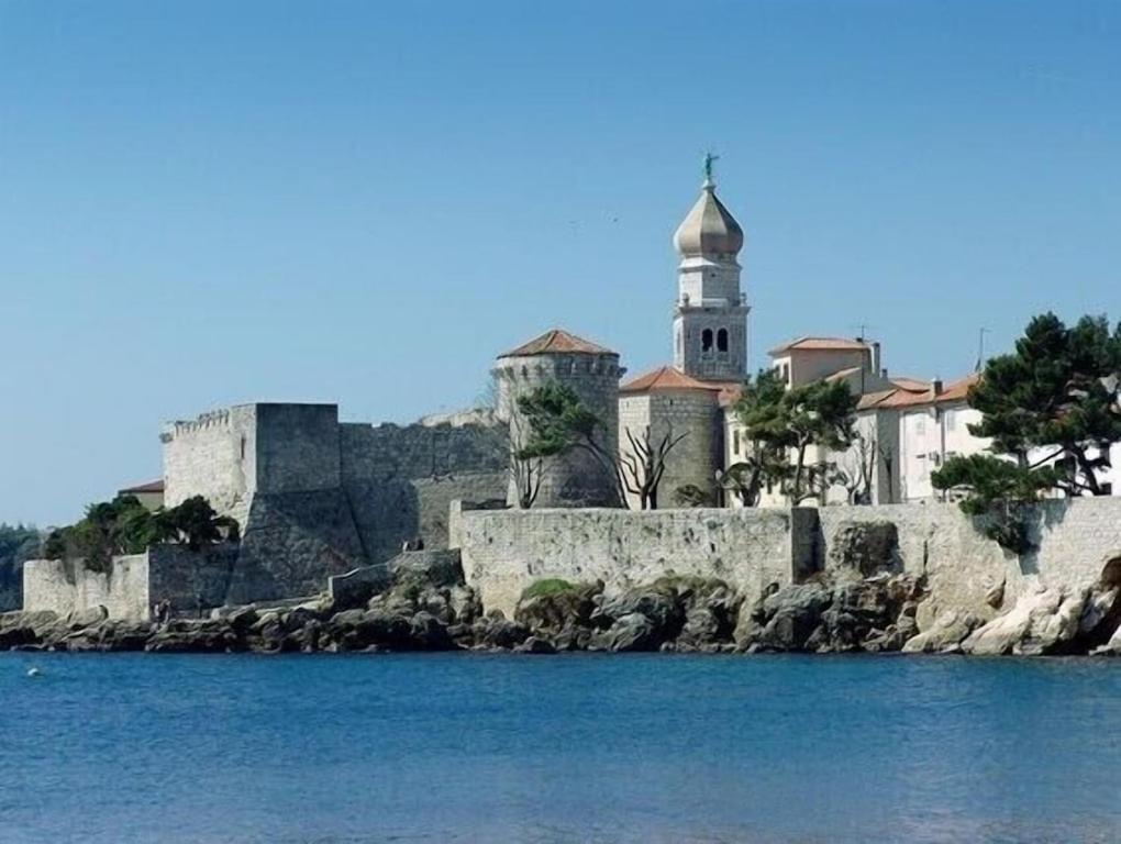 Premium Apartment Near Center And Beach With Parking Krk Town Esterno foto