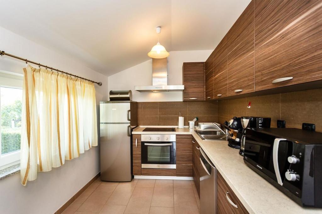 Premium Apartment Near Center And Beach With Parking Krk Town Esterno foto