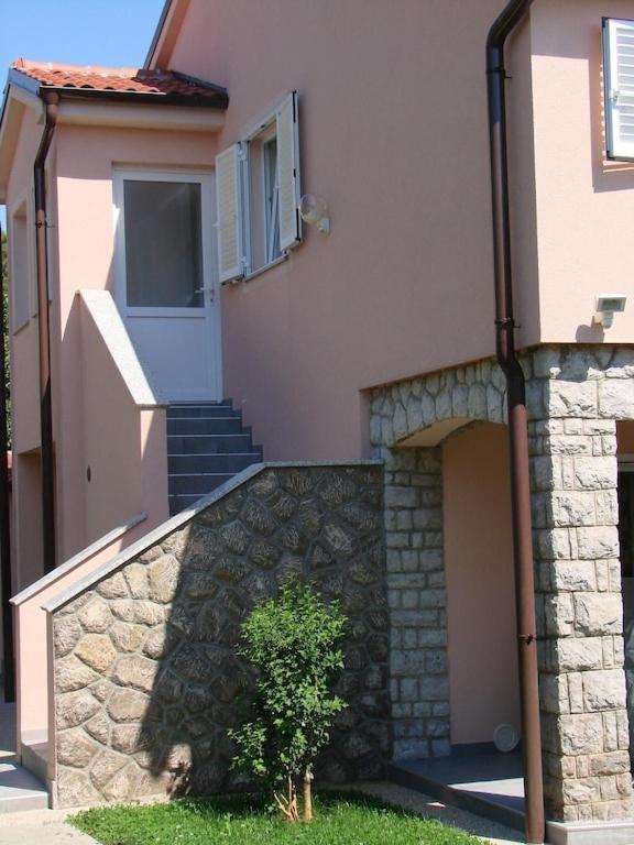 Premium Apartment Near Center And Beach With Parking Krk Town Esterno foto